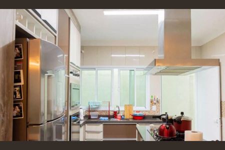 5_photo/94ceff6bed.e3da74daae84817a-ATLAS-519e694f-8724-4ba5-83f7-64efc2e64cf0.jpg de casa para alugar com 3 quartos, 420m² em Vila Campesina, Osasco