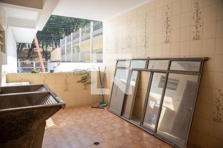 8_photo/94ceff6e43.588d4a7fb74764b6-ATLAS-7d41dd46-f8da-4e8c-84a3-27e1e655a1d8.jpg de casa à venda com 5 quartos, 450m² em Centro, Osasco