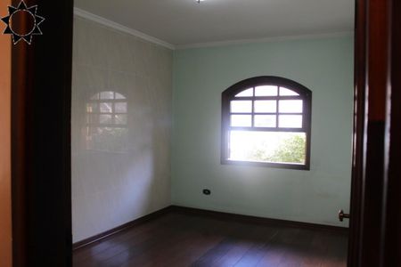 4_photo/94ceff725f.7a3823bfd1af4176-ATLAS-5d545ec5-28a5-4a03-8cbf-1a5f5ddd7d4f.jpg de casa à venda com 4 quartos, 245m² em Vila Osasco, Osasco