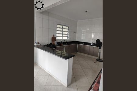 5_photo/94ceff7d75.505a1702da06c231-ATLAS-07e16179-d180-4354-9e5e-e4aefe84280b.jpg de casa para alugar com 4 quartos, 216m² em Jardim D'abril, Osasco