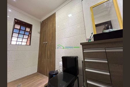 5_photo/94ceff8999.4cea1a0b3f6bbd2f-ATLAS-29dc8cbe-7939-403e-a5de-5e8623a9f063.jpg de casa à venda com 3 quartos, 183m² em Veloso, Osasco