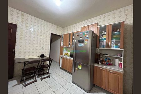 2_photo/94ceff8999.4cea1a0b3f6bbd2f-ATLAS-e5ddac55-83b2-476d-ab19-145dd5c47432.jpg de casa à venda com 3 quartos, 183m² em Veloso, Osasco