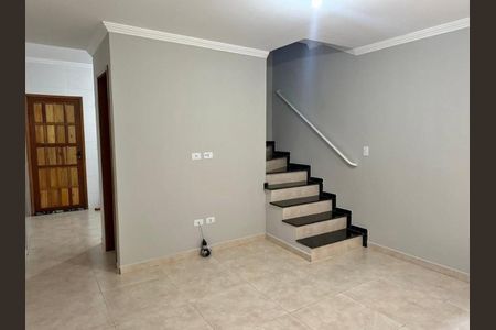 2_photo/94ceff8b2b.ceff8192393c33de-ATLAS-0cf788cc-2967-4126-a896-fe565c07a827.jpg de casa à venda com 2 quartos, m² em Veloso, Osasco