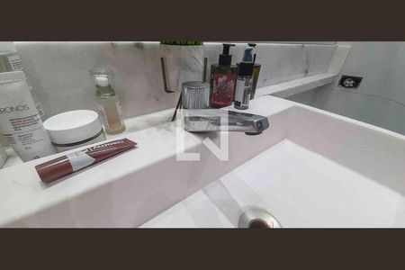 33_photo/94ceff8b3f.5138e2b24b90eb69-ATLAS-a892f5d4-378d-49aa-983d-b05cd4dbdfbb.jpg de casa à venda com 2 quartos, 300m² em Veloso, Osasco