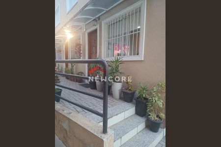39_photo/94ceff8b81.92bd7eb76981e119-ATLAS-e0e1d327-3d53-42b1-b836-18d4fbcb3d9a.jpg de casa de condomínio à venda com 2 quartos, 65m² em Veloso, Osasco