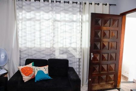 4_photo/94ceff8e4d.4bd2615f33144f40-ATLAS-1d5903c2-286c-4b71-8325-3d6b0d2aa6f4.jpg de casa à venda com 4 quartos, 207m² em Santo Antônio, Osasco