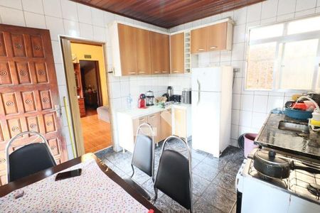 41_photo/94ceff94bf.46ae6cbe0761d4fa-ATLAS-794d1c3d-1413-4363-9840-24d2dcbe34d8.jpg de casa à venda com 6 quartos, 293m² em Padroeira, Osasco