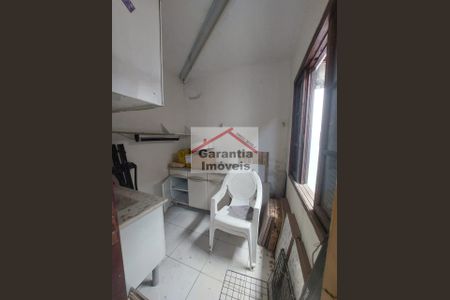 19_photo/94ceff97d9.9de6362a168616a9-ATLAS-b2ba5d69-40c2-4c5a-8ad9-3bc4544e52fa.jpg de casa para alugar com 3 quartos, 170m² em Vila Yolanda, Osasco