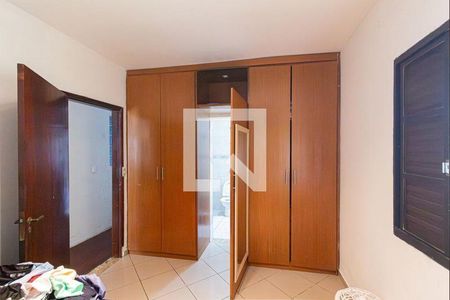 2_photo/94ceffa9a7.ad6cb26ada8414aa-ATLAS-153ca060-bba9-442f-9f91-1d2e3c66b5b8.jpg de casa à venda com 4 quartos, 239m² em Centro, Osasco