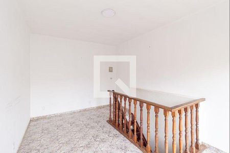 5_photo/94ceffa9a7.ad6cb26ada8414aa-ATLAS-83e09164-4aac-4401-8f95-ee4635676bb5.jpg de casa à venda com 4 quartos, 239m² em Centro, Osasco