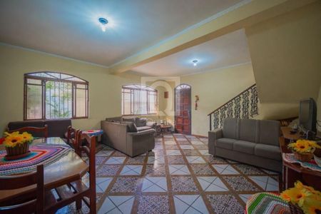 4_photo/94ceffac7d.f34ea19b5153c875-ATLAS-2eb2bbb7-70ff-4b3a-9015-b8606ebb374d.jpg de casa à venda com 5 quartos, 234m² em Jardim das Flores, Osasco