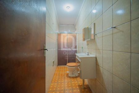 6_photo/94ceffac7d.f34ea19b5153c875-ATLAS-336b57ce-5f57-4ba5-9e67-e310c9d87c9e.jpg de casa à venda com 5 quartos, 234m² em Jardim das Flores, Osasco