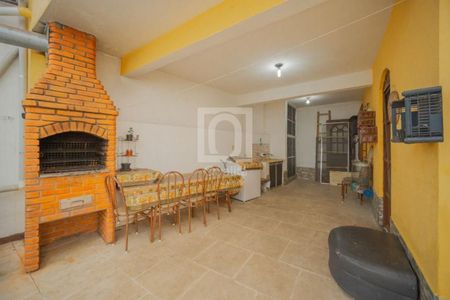 36_photo/94ceffac7d.f34ea19b5153c875-ATLAS-c3746702-a88d-471a-8997-4baa8c8007b7.jpg de casa à venda com 5 quartos, 234m² em Jardim das Flores, Osasco
