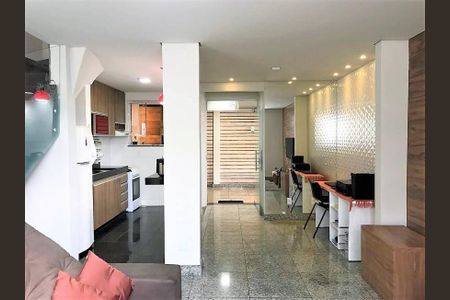 10_photo/94ceffafd7.d60ed16da6b331d7-ATLAS-d2b49913-58a0-4265-b931-ce7baf177f1e.jpg de casa à venda com 3 quartos, 90m² em Jardim das Flores, Osasco