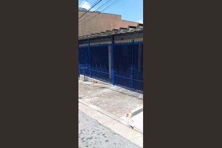 5_photo/94ceffb18d.ceff8192393c33de-ATLAS-3e63c47f-97d6-4ade-b187-0bc304e53de2.jpg de casa à venda com 3 quartos, 156m² em Jardim das Flores, Osasco