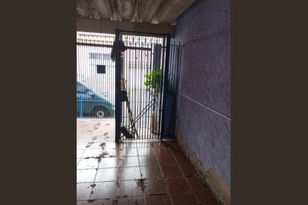 2_photo/94ceffb18d.ceff8192393c33de-ATLAS-deec2759-e7a7-4ed4-885a-7e01d099874a.jpg de casa à venda com 3 quartos, 156m² em Jardim das Flores, Osasco