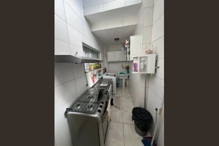 2_photo/94ceffb18f.ceff8192393c33de-ATLAS-9334dd67-9844-4898-8601-76f3863de4d3.jpg de casa à venda com 3 quartos, 278m² em Jardim das Flores, Osasco