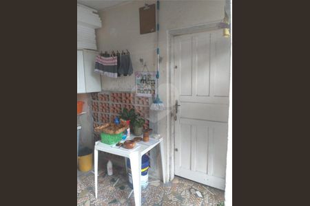 4_photo/94ceffb23f.2ecc81a6ef288b9f-ATLAS-7221bed9-e282-4f55-9e2c-cc7ca4a781ff.jpg de casa à venda com 3 quartos, 179m² em Km 18, Osasco