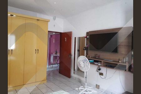 19_photo/94ceffb29d.4cea1a0b3f6bbd2f-ATLAS-6a23a39a-e39c-48f6-9b97-2ee11b93c72e.jpg de casa à venda com 3 quartos, 303m² em Km 18, Osasco