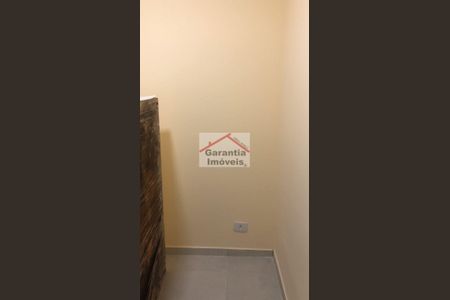 10_photo/94ceffb411.65250b5ad9cbc418-ATLAS-af36d4bb-a3c9-4c8d-b83d-666e5d45605a.jpg de casa para alugar com 2 quartos, 1m² em Pestana, Osasco