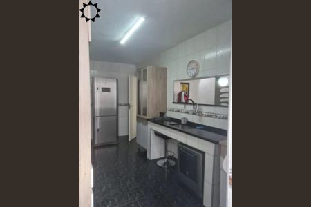 6_photo/94ceffb4c5.96c8c6afe8058341-ATLAS-e6d1c32c-c48b-42db-8673-6e2f9943b4f3.jpg de casa à venda com 6 quartos, 252m² em Km 18, Osasco