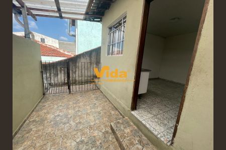 12_photo/94ceffb6df.0dba02f6e03a3679-ATLAS-a1494300-e7bb-49c1-b796-9feff97528d9.jpg de casa para alugar com 1 quarto, 45m² em Pestana, Osasco