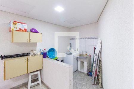 11_photo/94ceffb895.b63fb19834d8465e-ATLAS-3d53ba07-4fe0-458e-b963-73a4ac658345.jpg de casa à venda com 3 quartos, 247m² em Jardim Roberto, Osasco