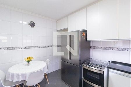 12_photo/94ceffb895.b63fb19834d8465e-ATLAS-4492e900-8628-4fcf-94f2-0cfa0e957b93.jpg de casa à venda com 3 quartos, 247m² em Jardim Roberto, Osasco