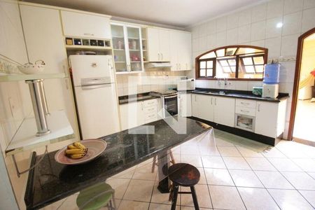 4_photo/94ceffbd75.e84d945a244a9b24-ATLAS-206461d9-b512-4ac7-98fe-ea31c764dfdd.jpg de casa à venda com 3 quartos, 156m² em Pestana, Osasco