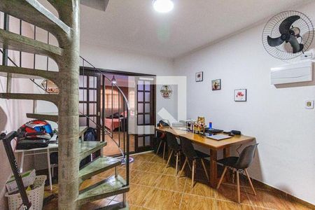 7_photo/94ceffbd7b.44cb305f75931be4-ATLAS-4b26b3de-bf10-43af-b329-d6bfeeeb0e39.jpg de casa à venda com 3 quartos, 196m² em Vila Yolanda, Osasco