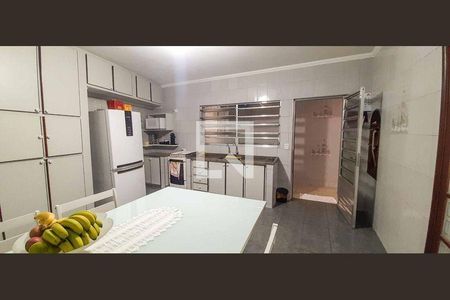 11_photo/94ceffbe2d.206353ecc2220d31-ATLAS-2e5151f7-cc2d-4819-9af4-ec97765696e9.jpg de casa à venda com 3 quartos, 180m² em Jardim Roberto, Osasco