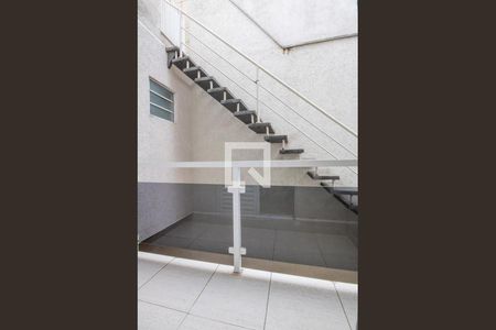 6_photo/94ceffbe5d.3c190a715a9dad8e-ATLAS-18a7bcec-6ece-4dae-ab3e-bbc32a7aa3be.jpg de casa à venda com 3 quartos, 350m² em Jardim Roberto, Osasco