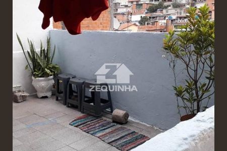 4_photo/94ceffbf33.ceff8192393c33de-ATLAS-76d6bd76-44c4-484e-9a84-57f152ce091a.jpg de casa à venda com 3 quartos, 200m² em Pestana, Osasco