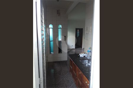 7_photo/94ceffc6b7.f861ecc718bdcbd7-ATLAS-50411a3b-1d8a-437a-810f-d6070761bf09.jpg de casa à venda com 5 quartos, 350m² em Jardim Roberto, Osasco