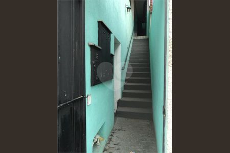 11_photo/94ceffc6b7.f861ecc718bdcbd7-ATLAS-a94d004e-ec5c-4ce0-aab5-d75346bb4a2b.jpg de casa à venda com 5 quartos, 350m² em Jardim Roberto, Osasco