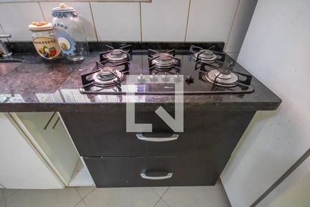 7_photo/94ceffc93b.3c2637ef58290670-ATLAS-555cecbb-263a-46cb-838e-d4d73722ded3.jpg de casa à venda com 2 quartos, 200m² em Cidade das Flores, Osasco