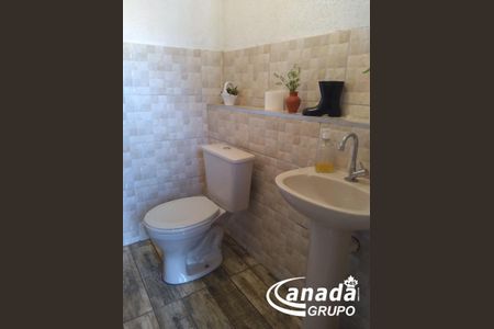 4_photo/94ceffcc3d.1aa5b8f538f3adaf-ATLAS-3f63a32b-ad8d-418d-893a-ae94f3e44948.jpg de casa à venda com 3 quartos, 251m² em São Pedro, Osasco