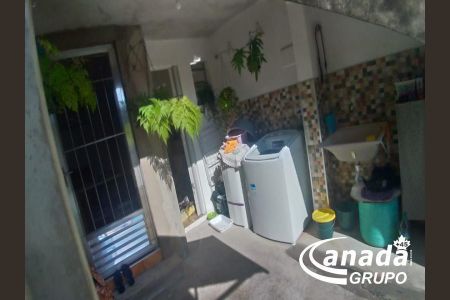 8_photo/94ceffcc3d.1aa5b8f538f3adaf-ATLAS-633a8ff6-7ac4-4555-be18-d34a32228308.jpg de casa à venda com 3 quartos, 251m² em São Pedro, Osasco