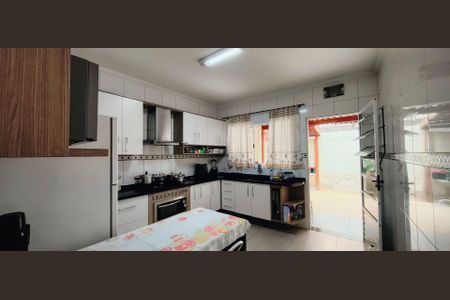 17_photo/94ceffcdfd.49c40a4e0c1b1036-ATLAS-7884f6fc-5ea3-408b-a1a9-86129af2e255.jpg de casa à venda com 3 quartos, 70m² em São Pedro, Osasco