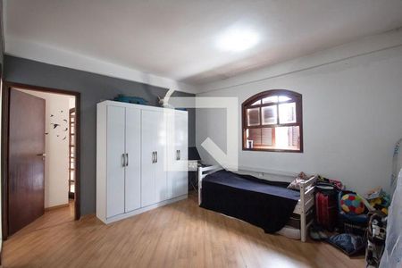 7_photo/94ceffcf8f.206353ecc2220d31-ATLAS-da1390c8-4272-4228-befb-5c1b443094ee.jpg de casa à venda com 3 quartos, 482m² em São Pedro, Osasco