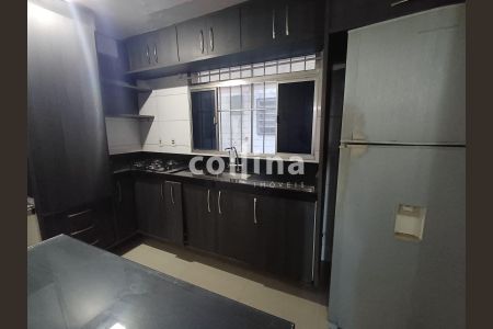 4_photo/94ceffd37f.ceff8192393c33de-ATLAS-4ae6c23e-e071-4b15-9d8d-5a14a8bcaadf.jpg de apartamento à venda com 3 quartos, 38m² em Conjunto Habitacional Presidente Castelo Branco, Carapicuíba