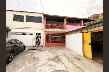4_photo/94ceffd685.05acccb2dbb53537-ATLAS-4fa46e19-ea5e-471d-a851-38bd5d18a368.jpg de casa à venda com 5 quartos, 222m² em Jardim Cecilia Cristina, Carapicuíba