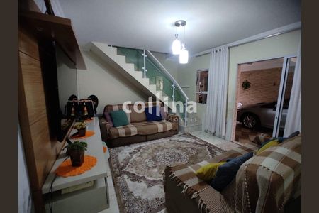 8_photo/94ceffd6b9.ceff8192393c33de-ATLAS-ea033a66-b207-460b-94da-8487efababde.jpg de casa à venda com 3 quartos, 150m² em Jardim Cecilia Cristina, Carapicuíba