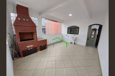 4_photo/94ceffdf07.a5859c613611d718-ATLAS-2d3c5b3b-edbc-48b4-b8cb-2e6208d8f5cd.jpg de casa à venda com 7 quartos, 415m² em Parque Jandaia, Carapicuíba