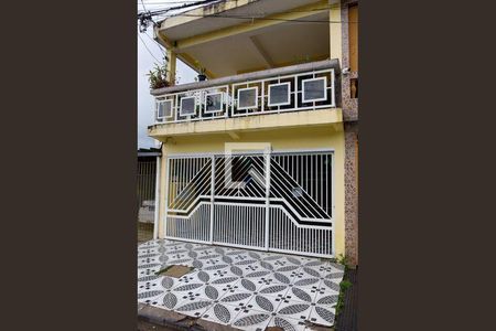 4_photo/94ceffea97.e38f2492aa902cd9-ATLAS-1477b8e5-9e86-4723-8e23-4b8f2e056e9e.jpg de casa à venda com 3 quartos, 190m² em Padroeira, Osasco