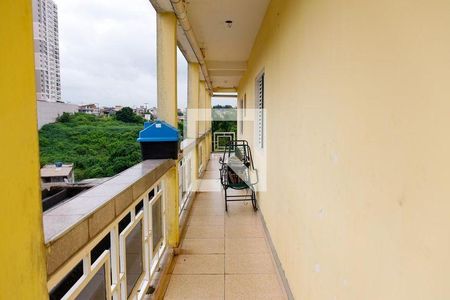37_photo/94ceffea97.e38f2492aa902cd9-ATLAS-7844a08e-c86f-44a3-9bf4-cf2fa4afd3d8.jpg de casa à venda com 3 quartos, 190m² em Padroeira, Osasco