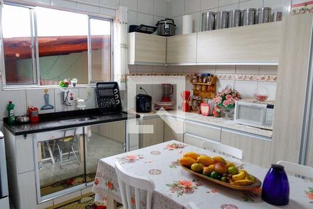 12_photo/94ceffeda1.1987c265c069de70-ATLAS-7b8e278d-41ef-439c-83c0-63a5a81815f7.jpg de casa à venda com 4 quartos, 200m² em Bandeiras, Osasco