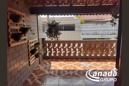 2_photo/94cefff05b.1c5ee5b12bdcf8f7-ATLAS-d5b18b8b-1f56-4426-849f-ca6da513fe8b.jpg de casa à venda com 3 quartos, 187m² em Metalúrgicos, Osasco