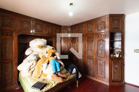 10_photo/94cefff2c5.82dd4e4a8c5e9f42-ATLAS-37c102b1-5cb9-40d1-ab9a-6039f593d156.jpg de casa à venda com 4 quartos, 375m² em Veloso, Osasco