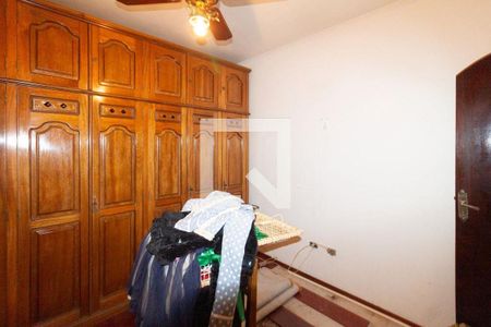 10_photo/94cefff2c5.82dd4e4a8c5e9f42-ATLAS-90f25d1f-795c-47bd-a5f9-60893132181a.jpg de casa à venda com 4 quartos, 375m² em Veloso, Osasco